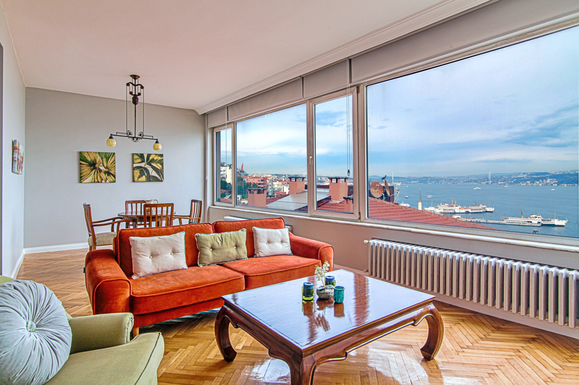 Beyoğlu'nda Boğaz Manzaralı ve Merkezi Modern Daire | WAVE | Missafir